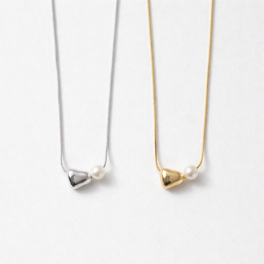 Collana perle pietra
