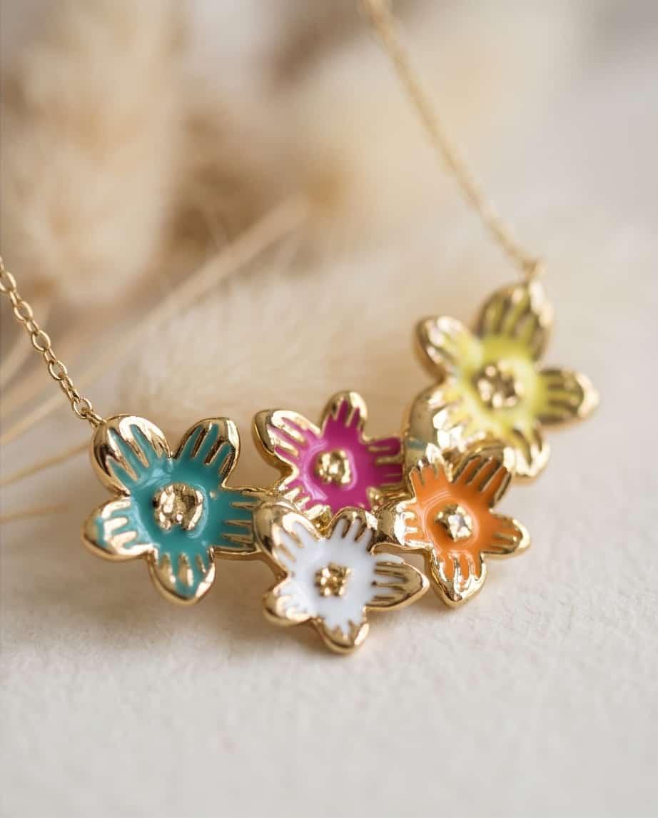 Collana regolabile acciaio 5 fiori smaltati