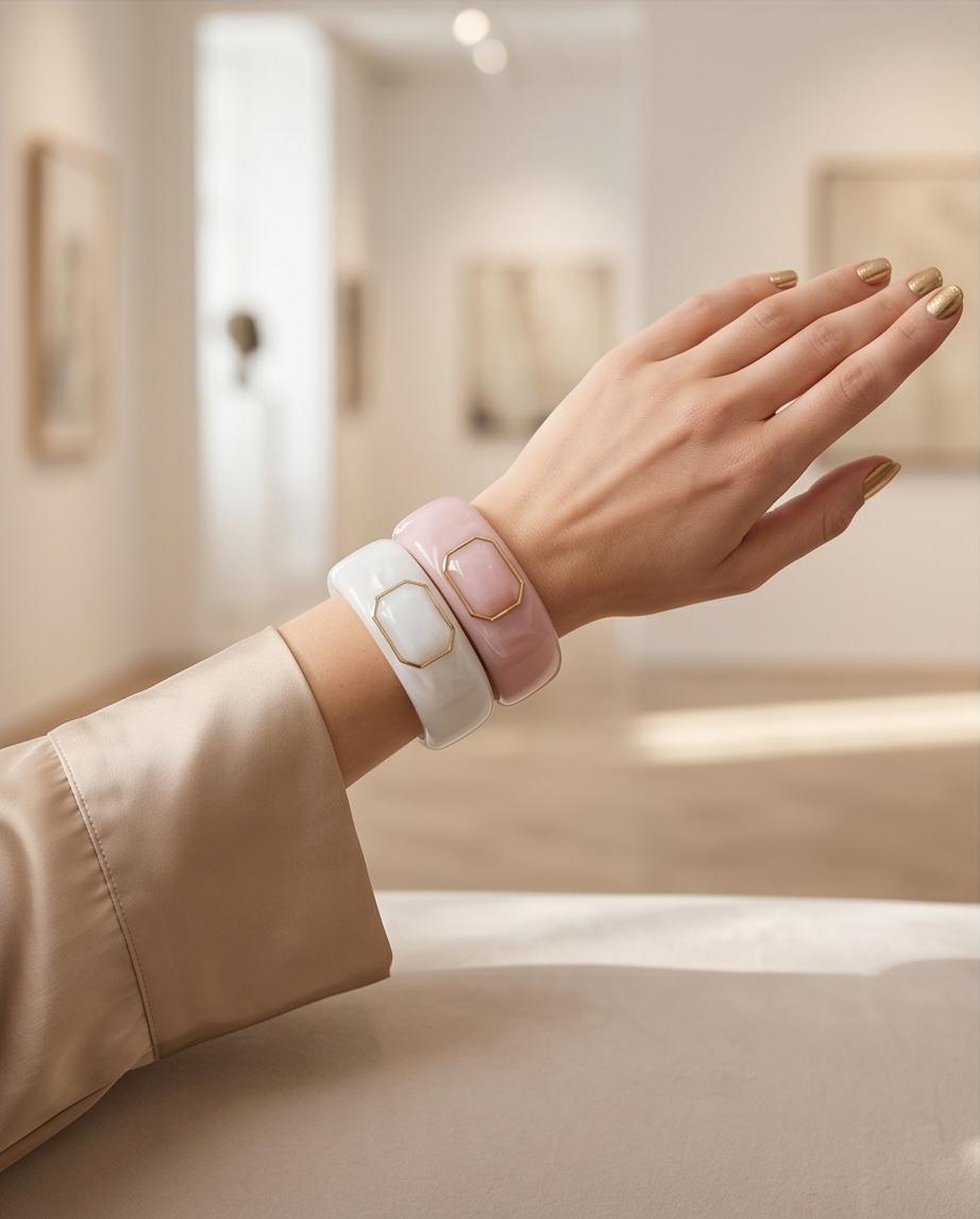 Bracciale rigido resina molla con castone