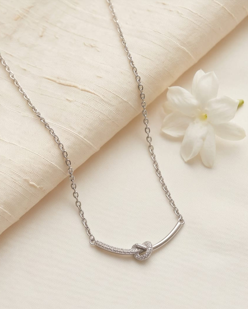 Collana regolabile acciaio nodo