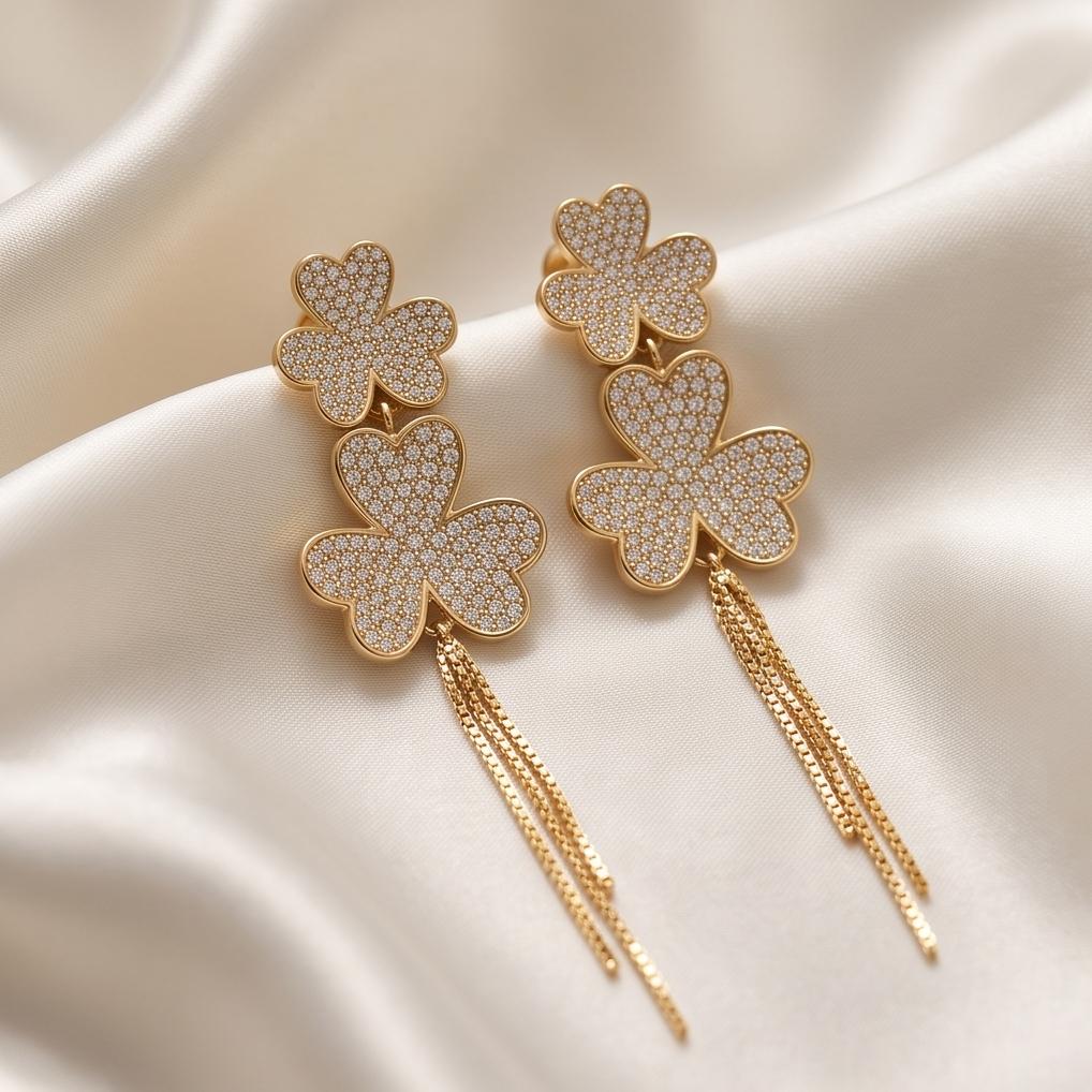 Orecchini pendenti metallo fiori strass