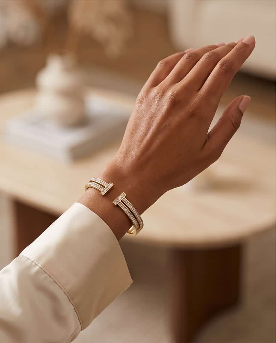 Bracciale rigido acciaio strass carrè
