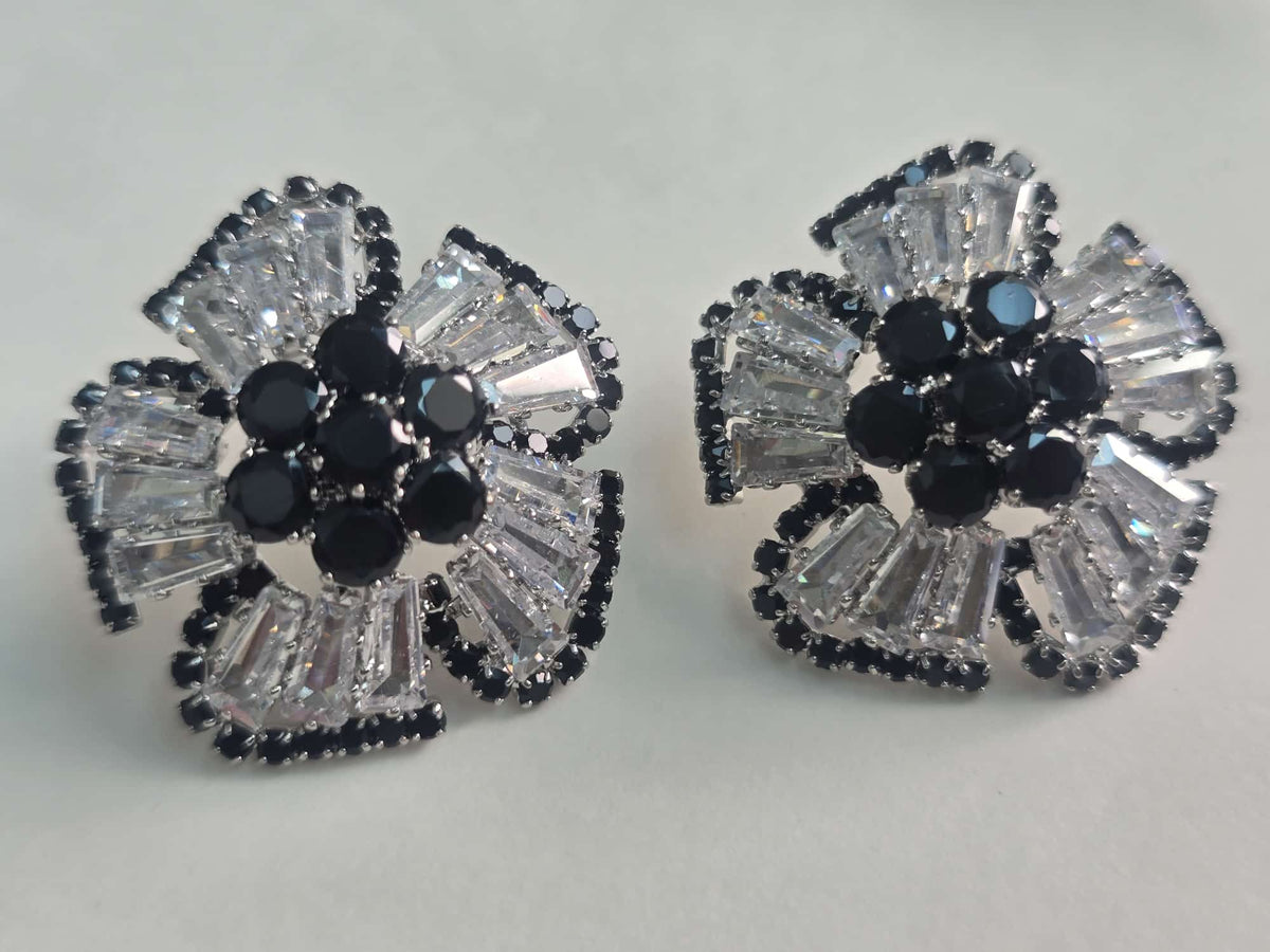 Orecchini lobo metallo strass