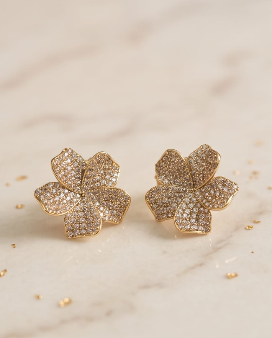 Orecchini lobo metallo fiore strass