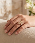 Anello metallo fiore strass