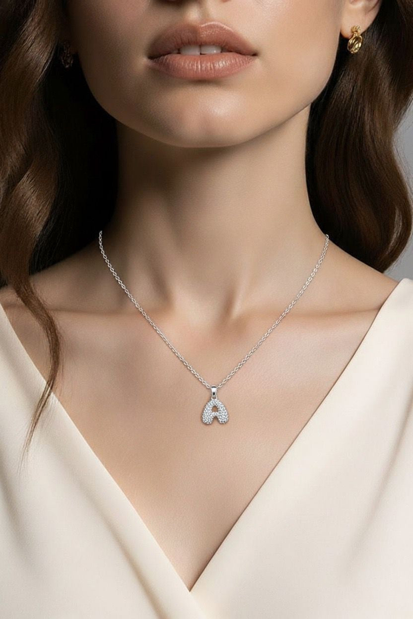 Collana regolabile acciaio lettera bold
