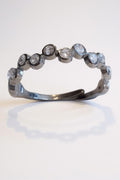 Anello acciaio zig zag strass